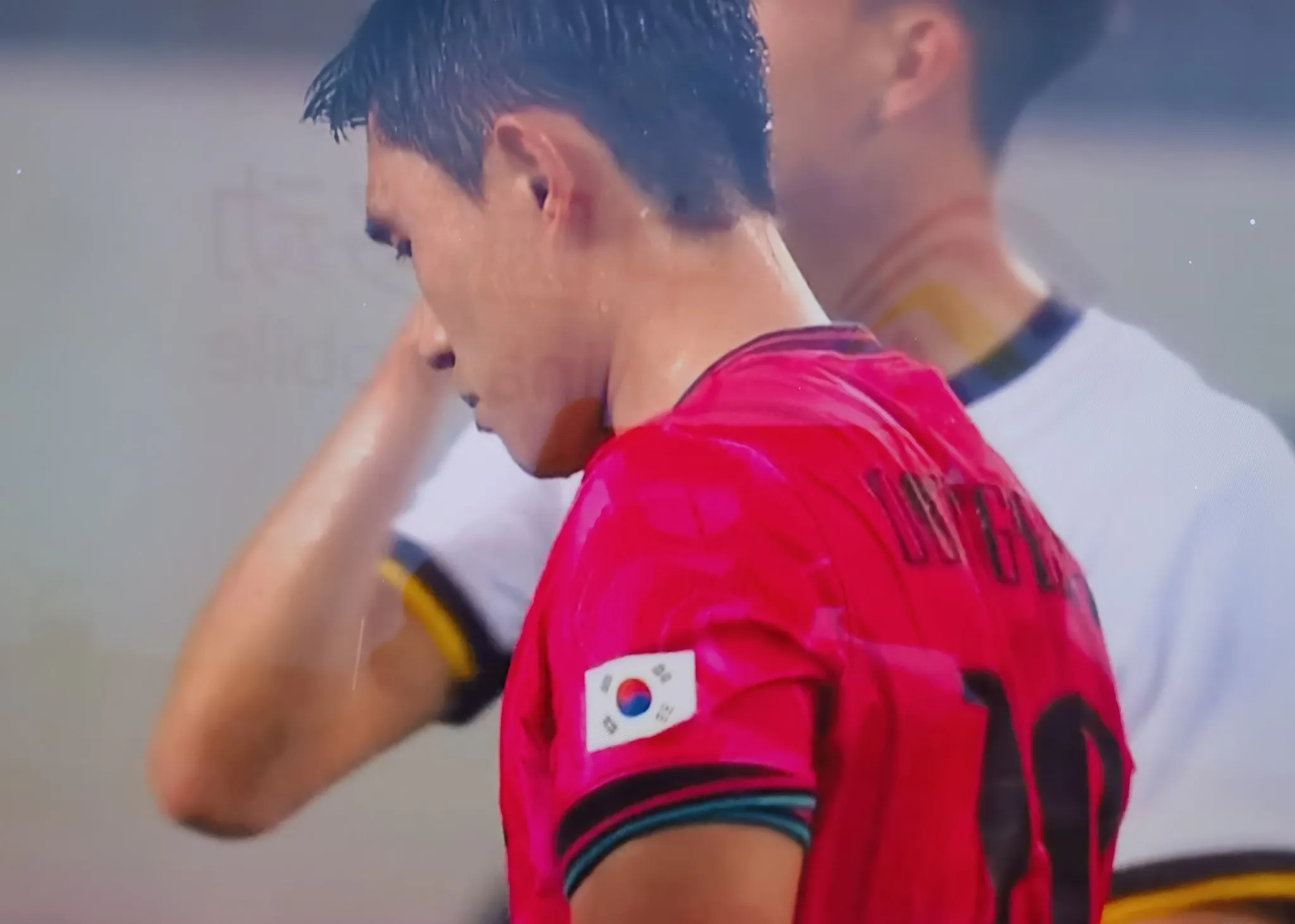 韩国队力克中国队,张本智和扛起全队 韩国队力克中国队,张本智和扛起全队