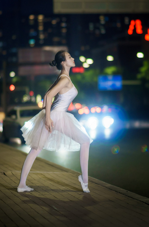 天降繁星，在奥运周期关键战之夜，他点亮了整片夜空